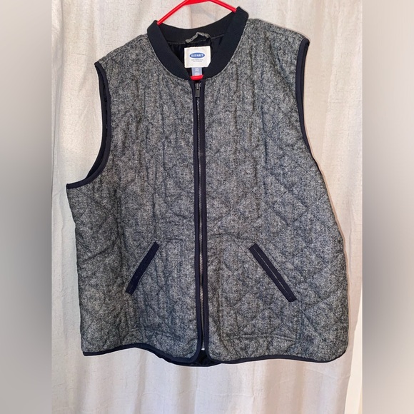 Vest - Picture 1 of 1